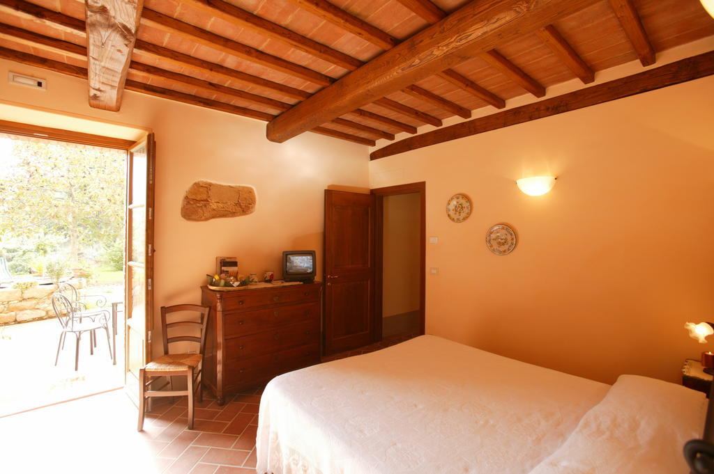 Agriturismo Podere San Gregorio بيينْسا الغرفة الصورة